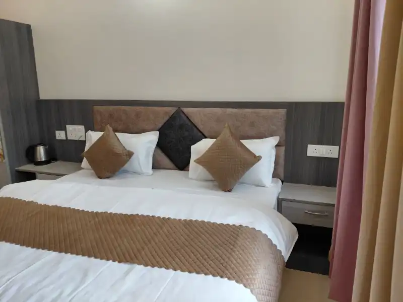 Room Image 2